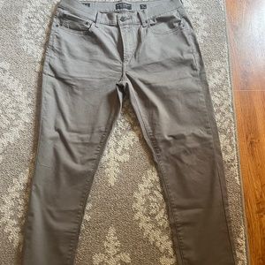 Lucky Brand Men’s pants